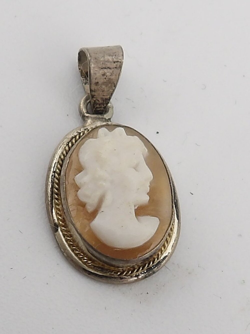 Vintage Sterling Silver Bezel Set Natural Shell Petite Carved CAMEO Pendant